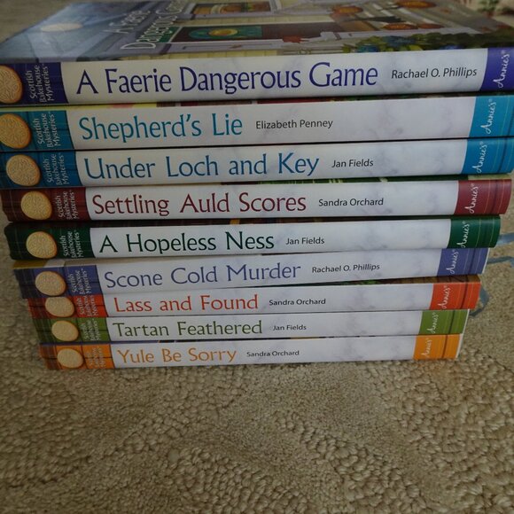 Lot of 9 Cozy Mystery Hardcover Annie's Scottish Bakehouse Mysteries DJ Ribbons